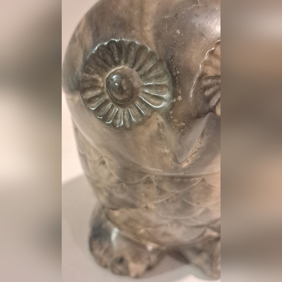 VIntage Owl Figurine Soapstone Thorn Arts Nanalmo BC Canada Arctic Art. Signed. - Picture 6 of 10